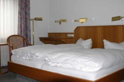 Hotel Ristorante Ätna Ulrichstein Buitenkant foto