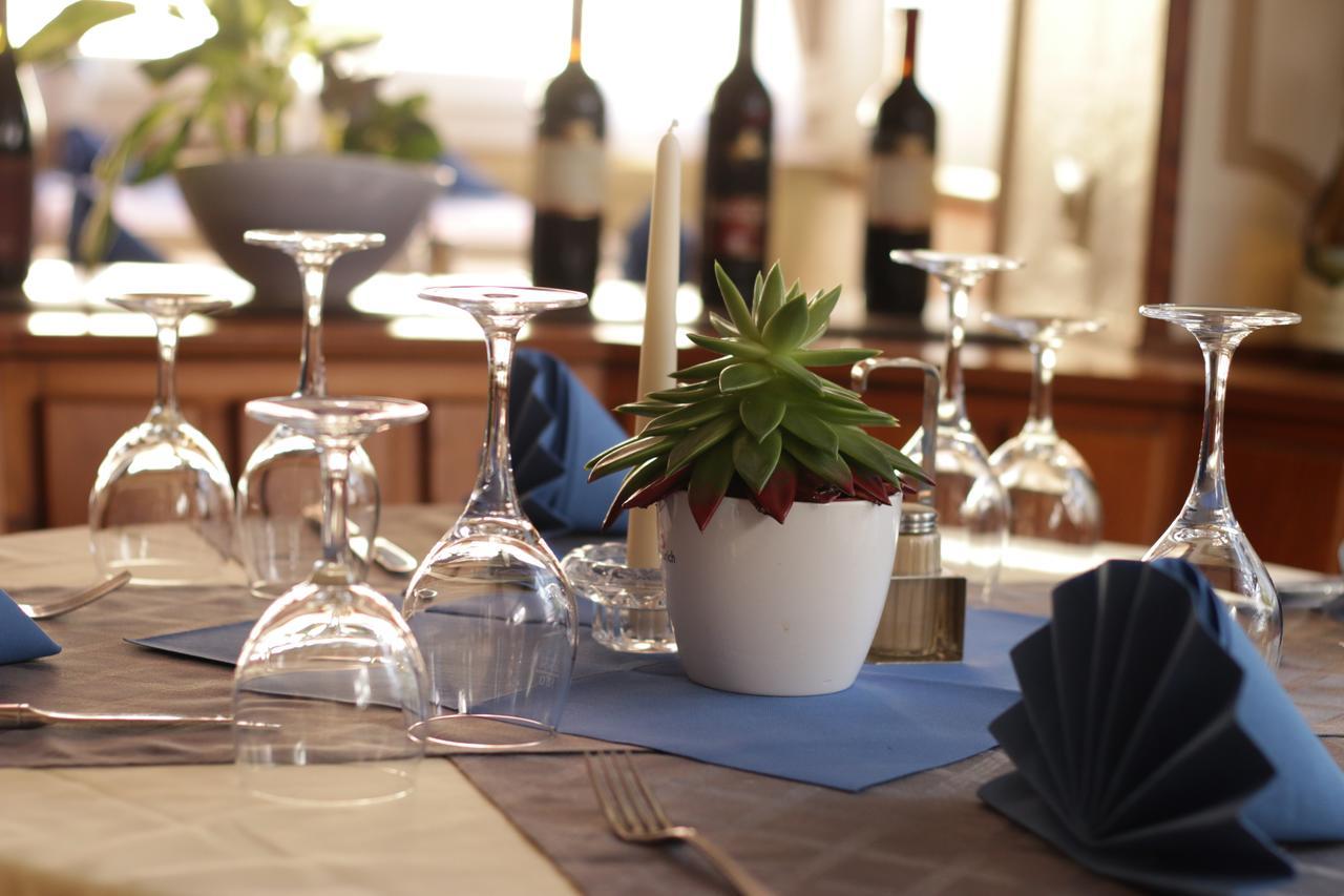 Hotel Ristorante Ätna Ulrichstein Buitenkant foto